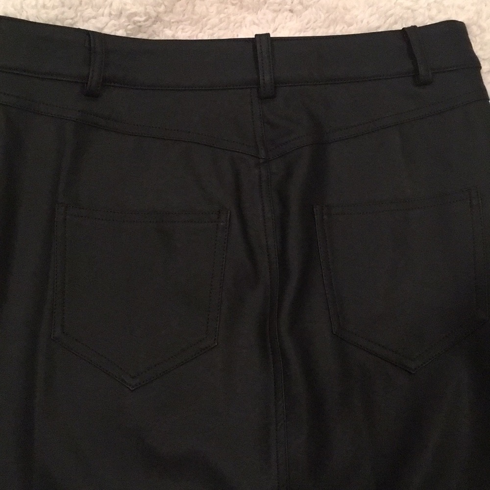 Black Faux Leather pleather skirt NWT - Picture 5 of 7